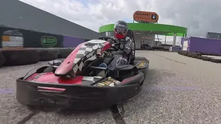 LT1 Kart Trophy: Reporters race across the parking deck