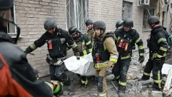 Ucrânia: ataques aéreos em Zaporizhzhia matam 17 e Rússia intensifica ofensiva