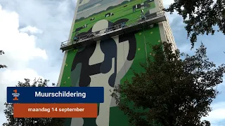 Bare apartment wall on Camera Obscuralaan transformed into massive mural