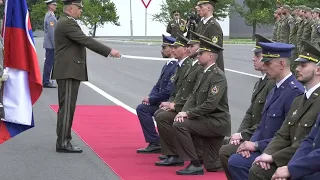 Slávnostný ceremoniál  vyradenia absolventov Akadémie ozbrojených síl generála M. R. Štefánika