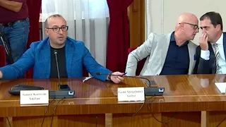 PS nis shqyrtimin e territoriales  Reforma hyn në Kuvend, PD largohet nga mbledhja