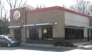 Мать, угнавшая машину с детьми возле ресторана Burger King в Мемфисе, рассказала о случившемся; а...