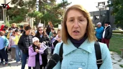 Ученици от ЧОУ „Мария Монтесори“ и незрящи преминаха по тактилните пътеки в центъра на Добрич