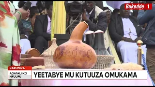 Agataliikonfuufu: Pulezidenti YK Museveni yetabye mu kutuuza Omukama wa Tooro  Amuwadde ekirabo kya