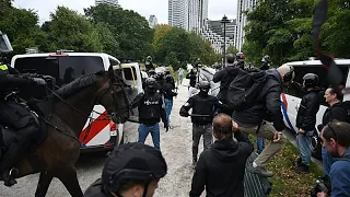 Échauffourées entre la police et des militants d'extrême droite à La Haye