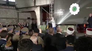 Trideset godina od genocida u Srebrenici: Poruke brojnih svjetskih zvaničnika