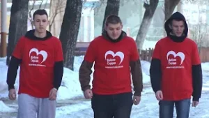 Поддержка пожилых: волонтеры помогают пенсионерам пережить зиму