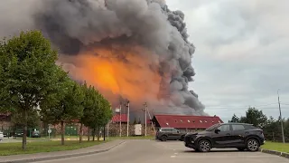 MOSCOW ON FIRE! Biggest drone attack in years! Ukraine strikes at the heart of Russian logistics