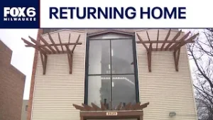Tenants return to Milwaukee apartment after heat, water pipes fixed | FOX6 News Milwaukee