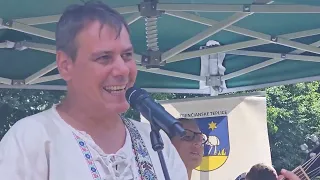 Kapela Dríst. Hor sa na Baske na bicykli 2026. (V slepých uličkách)