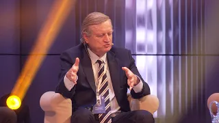 Konference propojila nadčasové myšlenky se současným byznysem i charitou