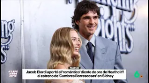 El accesorio de oro que lució Jacob Elordi en el estreno de 'Cumbres Borrascosas' - Zapeando