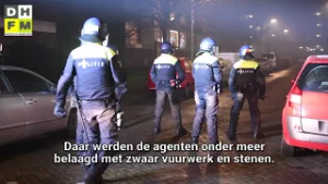 Arrestaties geweld tegen politie tijdens jaarwisseling • Chinees nieuwjaar voor het eerst twee dagen