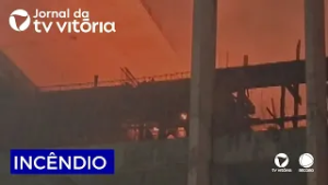 Neta conta como foi o resgate do casal em prédio ao lado do imóvel que pegou fogo em Vitória.