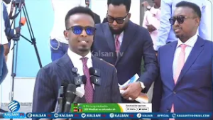 Министр Омар: «Депутаты в Халане лгут, никто не сможет их тронуть, Фарул Дастуур».