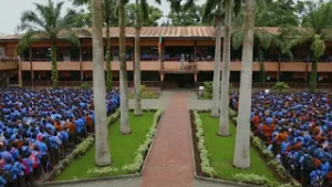 YAOUNDÉ : L’ÉGLISE CATHOLIQUE LANCE UNE RIPOSTE PÉDAGOGIQUE - EQUINOXE TV