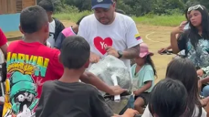 Bicicletas cambian la vida de estudiantes que caminaban horas para ir a la escuela en el Cauca
