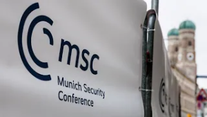 Wang Yi appelle à améliorer la gouvernance mondiale à travers des réformes