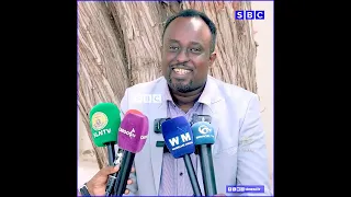 XILDHIBAAN GURUUJE OO XUKUUMADA JSL KA DIFAACAY EEDAYMO UGA YIMI XISBIGA MUCAARADKA AH EE KAAH.