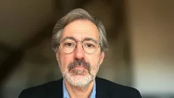 Le parti vainqueur des élections serbes veut clairement améliorer ses relations avec l'UE,...
