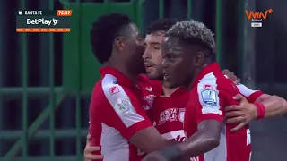 Nahuel Bustos scores a brace from the penalty spot for Santa Fe's 3-1 win over Alianza Valledupar
