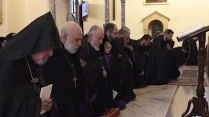 Մայր Աթոռի միաբանների թափորը Նորին Սրբության հանդիսապետությամբ մասնակցել է հանգստյան ժամերգության