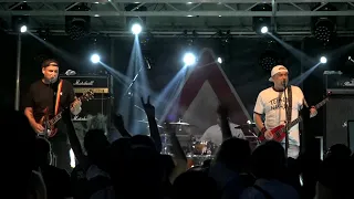 Deratizéři a Totální nasazení