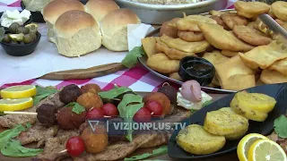 Fshati ruan traditën e serenatave , në Ziçisht të Devollit, të vjetrit përcjellin muzikën dhe këngët