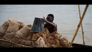 Kinshasa's population boom drives unregulated sand mining