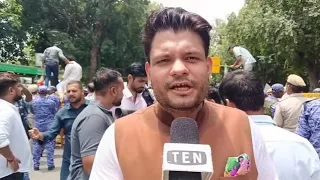 Delhi BJP hits the streets demanding the resignation of Punjab's Education Minister | Massive pro...