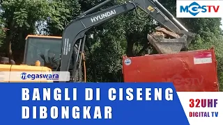 103 BANGLI DI CISEENG DIBONGKAR SATPOL PP
