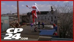 ‘He only gets one shot’: Stuntman leaps 21-foot gap between Toronto buildings | From the Archives