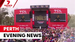 AFL grand final eve, Freo frenzy, purple army lands in Melbourne | 7NEWS