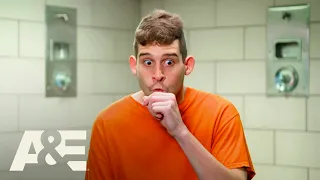 Participants Navigate Jail Cliques and a Troubling Officer | 60 Days In | A&E
