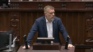 THE SACRED COWS OF THE TAX SYSTEM! Zandberg exposes family foundations and a gift for Mentzen!