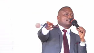 OKUSABA N'OKUSIIBA: Essaala ey'amaanyi okusabira emirimu gy'abakkiriza