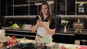 COCINANDO EN DIGITAL: MAMA CHEF COLETTE OLAECHEA NOS ENSEÑA HACER QUESADILLAS CON HUEVO