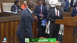 Guddoomiyaha cusub ee Baarlamaanka Soomaaliya Cabdulqaadir Maxamed Nuur oo la dhaariyay.