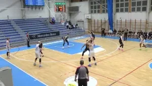 A VENDÉGEK NYERTÉK A RANGADÓT