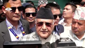 पुर्व प्रधानमन्त्री केपी शर्मा ओली मतदान पछि सन्चारकर्मीहरुसँग प्रतिक्रिया दिनुहुदै। NTV