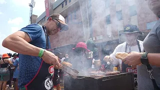 Il Sudafrica accende il braai più grande del mondo per il record Guinness