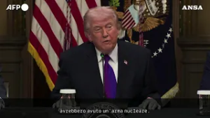 TRUMP: "Quando I PAZZI HANNO L'ATOMICA succedono cose brutte"