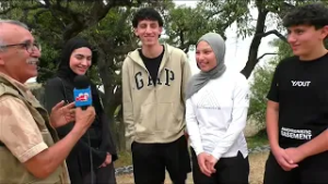 TURISTAS EN COLONIA...Noticias Canal 4 DLF