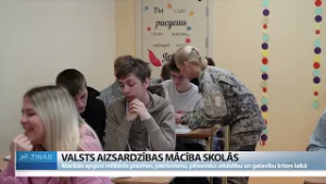 Valsts aizsardzības mācībā apgūst prasmes rīcībai krīzes situācijās