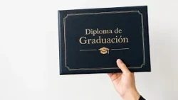 Comptroller's Office detects inconsistencies in over 1,000 public official degrees