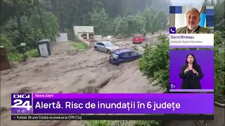 Flooding in several towns in Prahova. Firefighters pump water out of homes and households