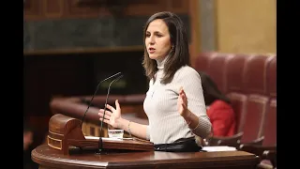 Belarra vuelve a insultar a Juan Roig en el Congreso: "Un ser despreciable"