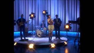 Bríet - Walk Out The Door