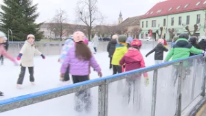 OTVORILI VEREJNÚ ĽADOVÚ PLOCHU