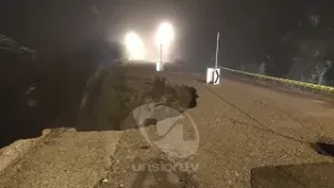 Vía Cuenca–Girón–Pasaje permanece cerrada tras colapso por fuertes lluvias